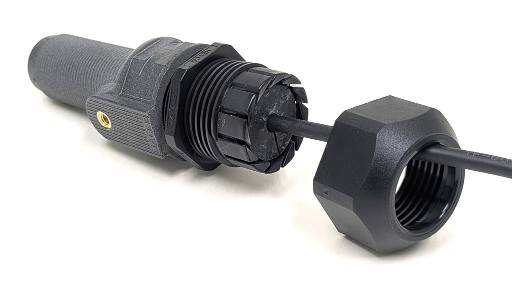 DAQ-E : Waterproof,<br/> Ethernet PoE Spectroradiometer