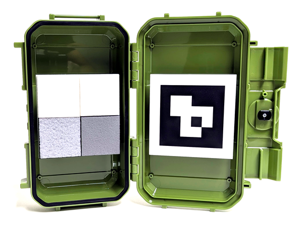 Diffuse Reflectance Standard Calibration Target Package (T4-R50)