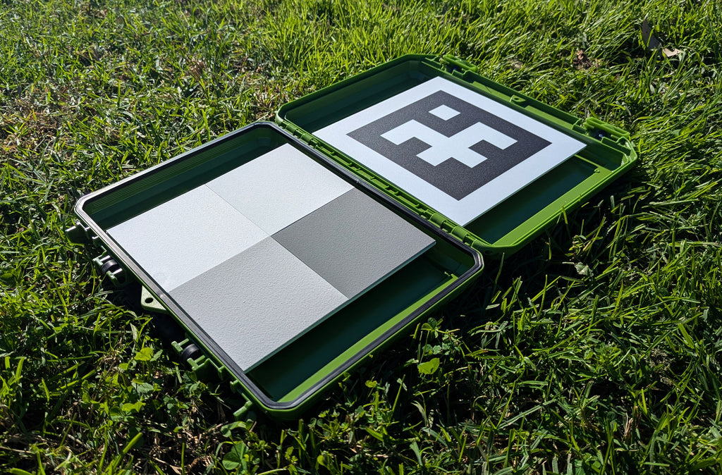 Diffuse Reflectance Standard Calibration Target Package (T4P-R125)